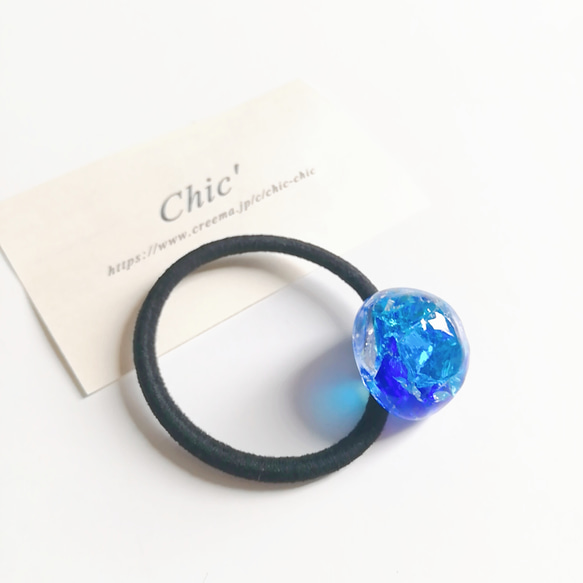Chic' : 【受注生産】 琉球ガラス入り  ヘアゴム   blue×light blue mix 3枚目の画像