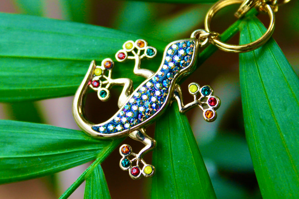 受注制作】再販×⑪ スタイリッシュな黒トカゲのバッグチャーム バッグ