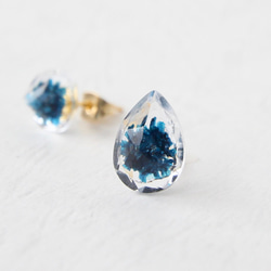 flower crystal  drop ＜cobalt bluel＞＊イヤリング・樹脂ノンホール・樹脂ポスト選択可能 2枚目の画像