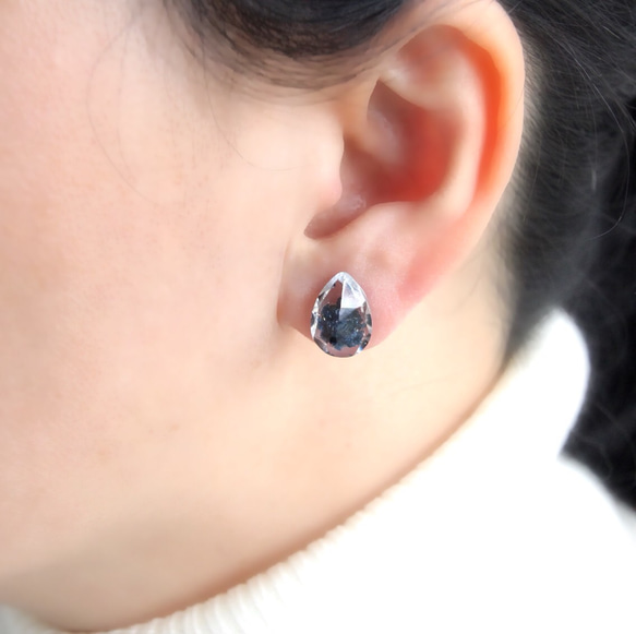 flower crystal  drop ＜cobalt bluel＞＊イヤリング・樹脂ノンホール・樹脂ポスト選択可能 5枚目の画像