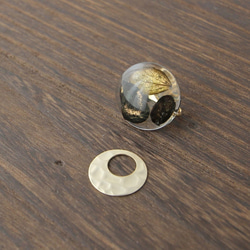 Creema限定 flower Cabochon gold＆black moon イヤリング＊ピアス加工可能 5枚目の画像