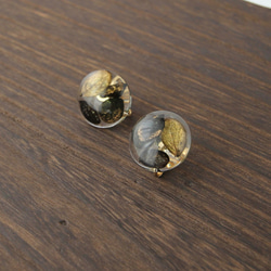 Creema限定 flower Cabochon gold＆black moon イヤリング＊ピアス加工可能 8枚目の画像