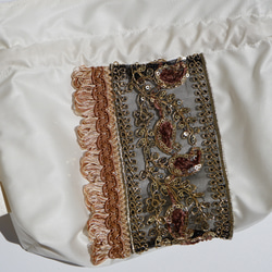 ブラウン×ゴールドの豪華な刺繍レース『ミニ巾着ショルダーバッグ』,ブレード リボン　インド刺繍　巾着　巾着バッグ 8枚目の画像