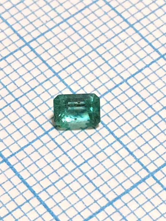 エメラルド ルース  約0.2ct 3枚目の画像