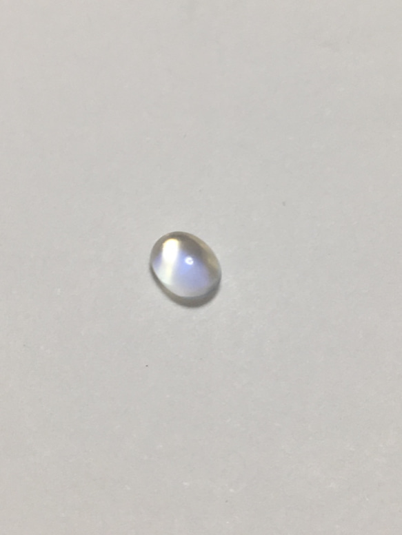 ムーンストーン（ミャンマー産） ルース　約0.43ct 1枚目の画像