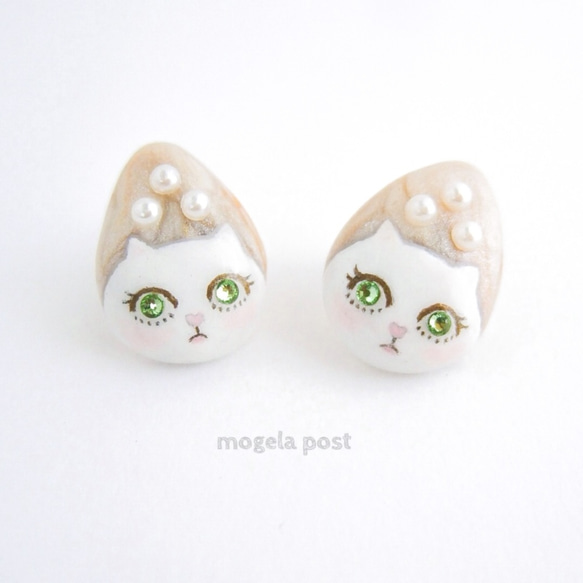 【再販】14kgf♡lady white catの耳飾り♡peridot color 7枚目の画像