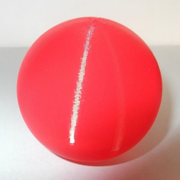 らせん状に印刷した 3D 印刷 小形中空球 (赤，直径 5 cm，約 5 グラム) 1枚目の画像