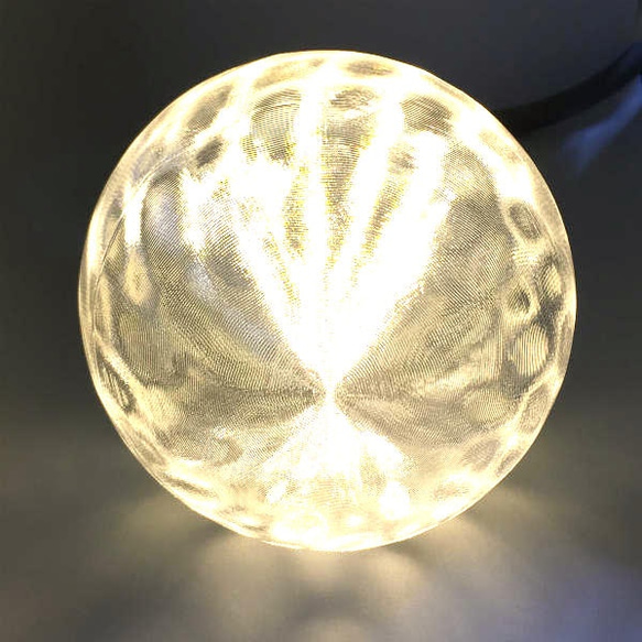 直径 9 cm フィボナッチ模様つきボールランプ (100 V 5 W 電球色 LED 電球 白熱灯 30 W 相当) 2枚目の画像