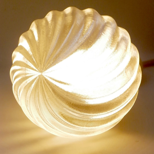 直径 10 cm 波模様つきボールランプ (100 V 8 W 電球色 LED 電球 白熱灯 60 W 相当) 2枚目の画像