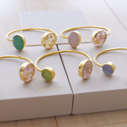 natural stone flower bangle ローズクォーツ 4枚目の画像