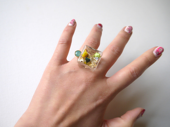 キューブ型ガラスドーム　指輪、フリーサイズ 4枚目の画像