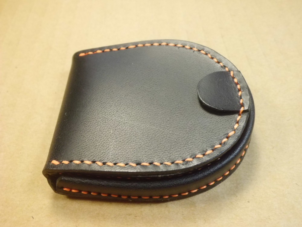 牛革・馬蹄型小銭入れ（黒）