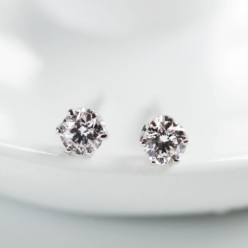 Pt900 シンプル ダイヤモンド ピアス 両耳0.2ct ピアス（スタッド・一