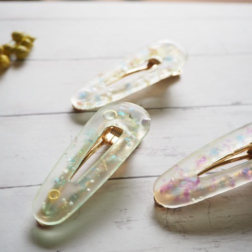フロストレジンのヘアクリップ（小さめ金具） ヘアクリップ・バナナ  