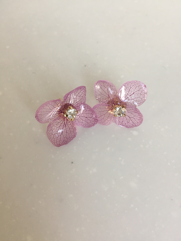 紫陽花パープル ピアス 1枚目の画像