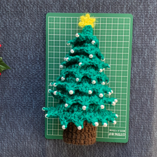 クリスマスツリー・サンタクロース☆編みぐるみ2点セット緑 クリスマスツリー・サンタクロース☆編みぐるみ2点セット緑