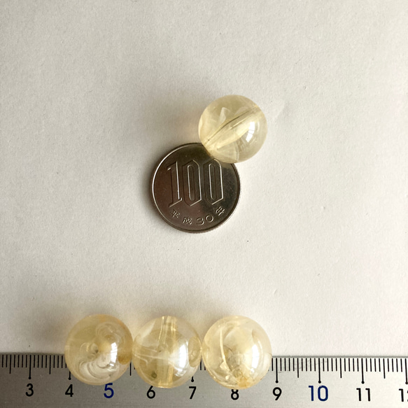 ３点以上送料無料：アクリルビーズ：大人シフォン：１６ミリ：４個 3枚目の画像