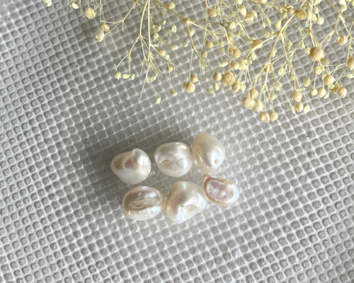 未使用に近い♡エムドットem. パールビッグパールジレ バロックパール ビーズ 淡水真珠（シルバーグレー系・染め） 7～9mm（2連）