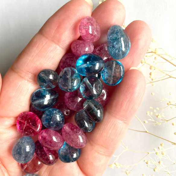 ３点以上送料無料：天然石クォーツビーズ：ナゲット：染め：約１０ミリ前後：２カラー４個 2枚目の画像