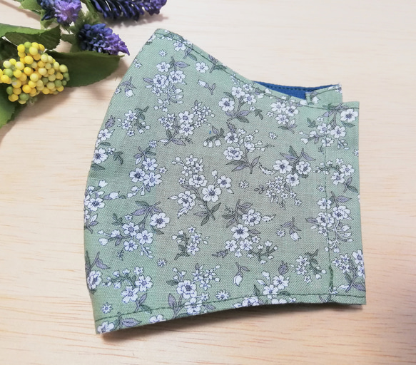 (受注製作)❬送料無料❭サイズ大きめ　立体綿マスク　ピスタチオグリーン花柄×ブルーグリーン 1枚目の画像