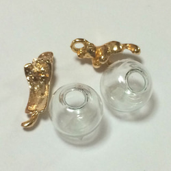小さなガラス玉小瓶＆猫のヒートン4個セット 3枚目の画像