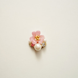 【再販】マスクチャーム　～ピンクのお花ビジュー～　マグネット/花/フラワー/パール/ビジュー 2枚目の画像