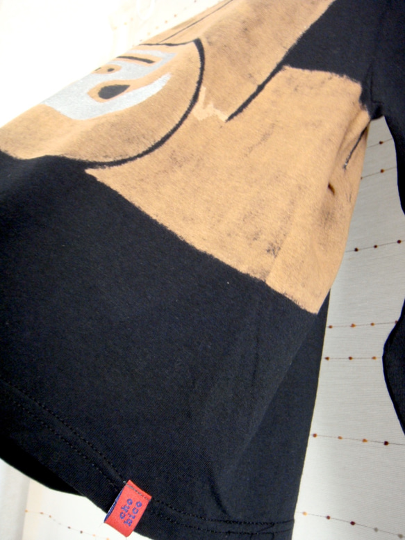 ナマケモノ・肩からぶら下がりデザイン・キッズ長袖Tシャツ・130〜140cm 3枚目の画像