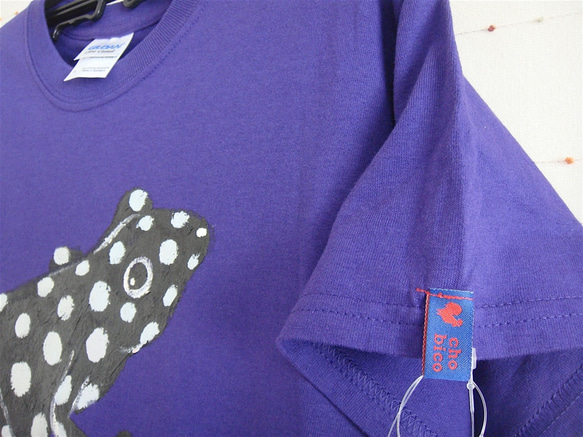 ミステリオサスヤドク蛙・毒蛙・メンズS(着丈長め)・紫・手描きTシャツ＊chobico＊ 4枚目の画像