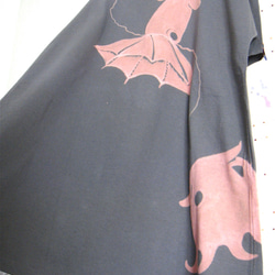 両面絵柄 Tシャツ リメイク チュニック・メンダコとコウモリダコ・深海魚・女子フリーサイズ(M〜XL対応)グレー・手描き 6枚目の画像