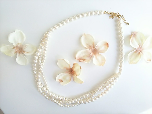 ♥結婚式・入学式に♥三連パールのツイスト切替ネックレス 1枚目の画像