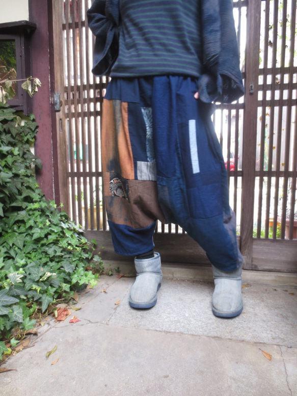 自然染のおしゃれサルエルパンツ☆古布パッチで一点モノです♪ラクチン  
