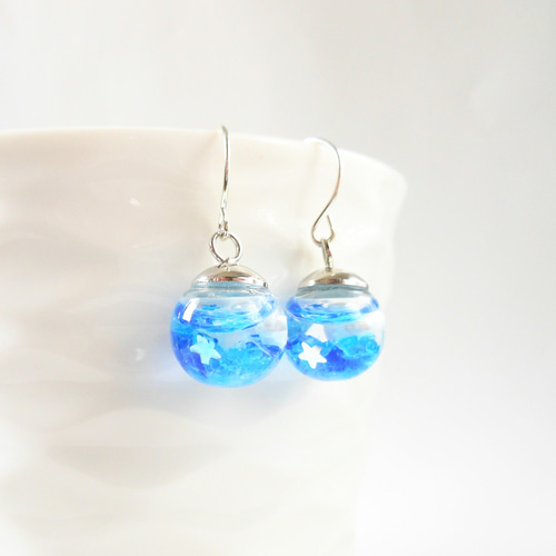 【298】ガラスドームのピアス／イヤリング／星 298】ガラスドームのピアス／イヤリング／星 ガラス ドーム イヤリング