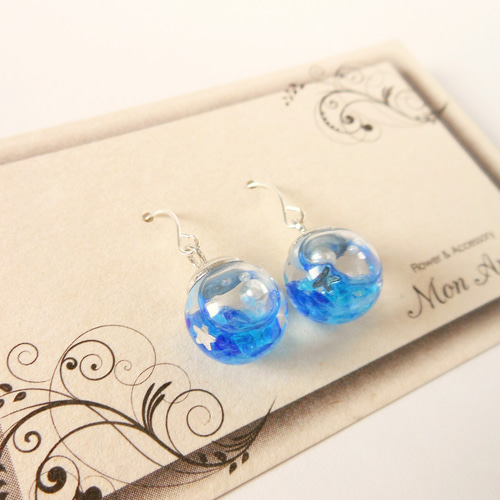 【298】ガラスドームのピアス／イヤリング／星 298】ガラスドームのピアス／イヤリング／星 ガラス ドーム イヤリング