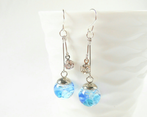 glitter-スワロフスキーガラスドームピアス・イヤリング ブルー