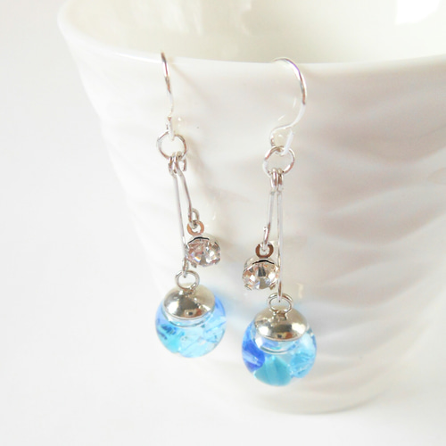 glitter-スワロフスキーガラスドームピアス・イヤリング ブルー