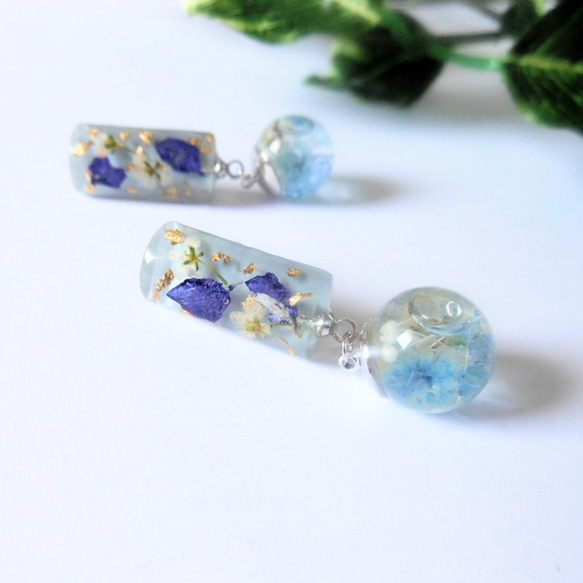 ドライフラワーの爽やかハーバリウムピアス・樹脂ノンホールピアス