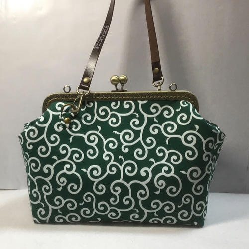 20.5㎝の口金・がま口バッグ・バックインバッグ・唐草模様・肉球