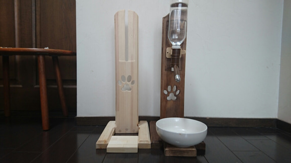 【受注製作】ペット用水飲みスタンド 1枚目の画像
