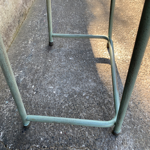 現品限り》無骨な古材テーブル、鉄脚机 学校机 作業台 什器 レトロ