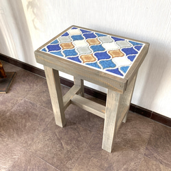 レトロなかわいさが魅力のランタンタイル　サイドテーブル　ブルー系 4枚目の画像