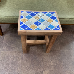 レトロなかわいさが魅力のランタンタイル　サイドテーブル　ブルー系 2枚目の画像