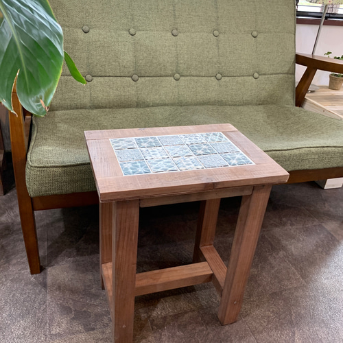 レトロ柄が魅力的！ノスタルジックで多国籍な文様が特徴のモザイク