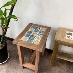 レトロ柄が魅力的！ノスタルジックで多国籍な文様が特徴のモザイクタイルテーブル005 2枚目の画像