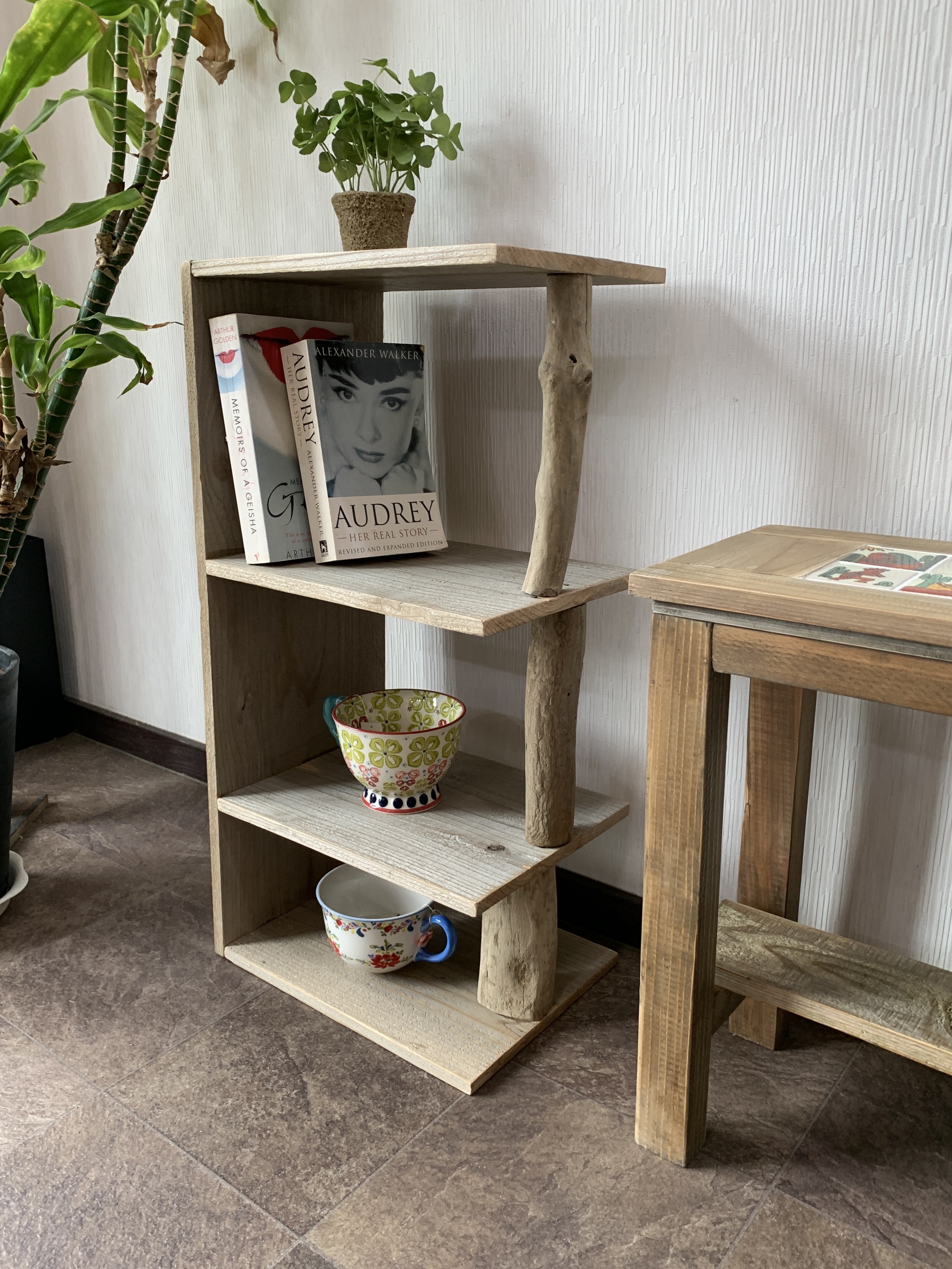 流木の飾り棚希少品