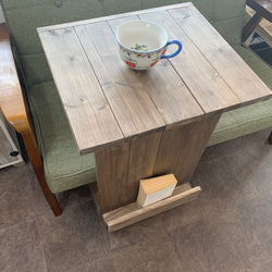シャビ−ソファーサイドテーブル 2枚目の画像