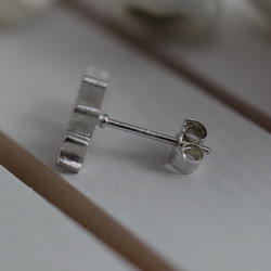 sindenzu pierced earrings 3枚目の画像