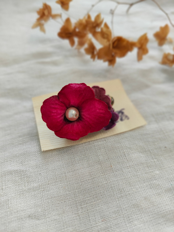 【送料無料✤お値下げ中】paper flower おとめブローチ red.pink.purple 2枚目の画像