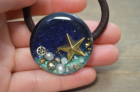 夜の海ヘアゴム「大きな星と歯車と星屑」 4枚目の画像