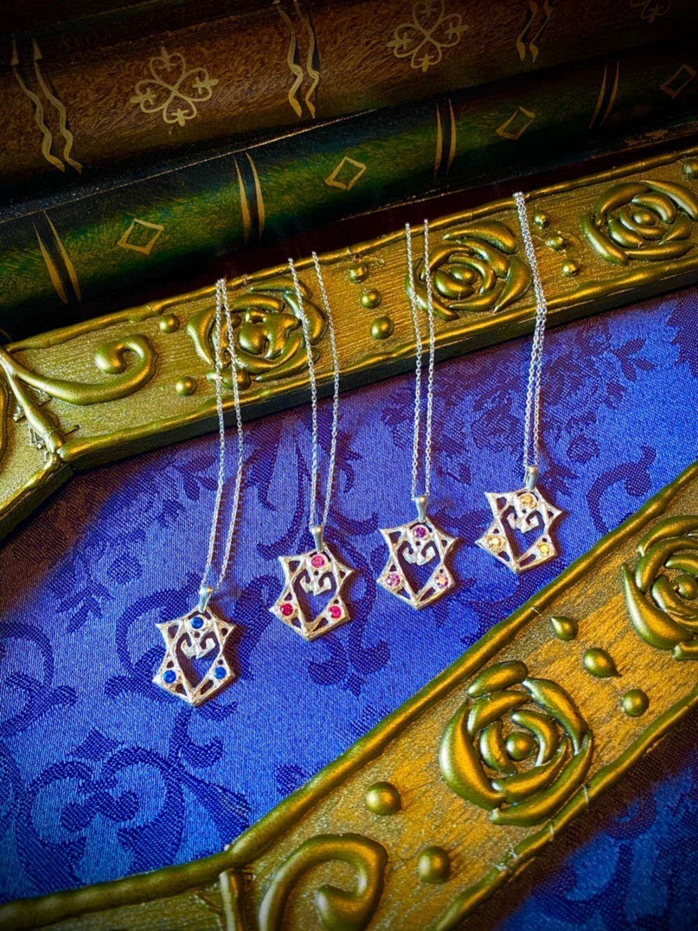 Nightmare Hearts Pendant（アメシスト/スワロ）