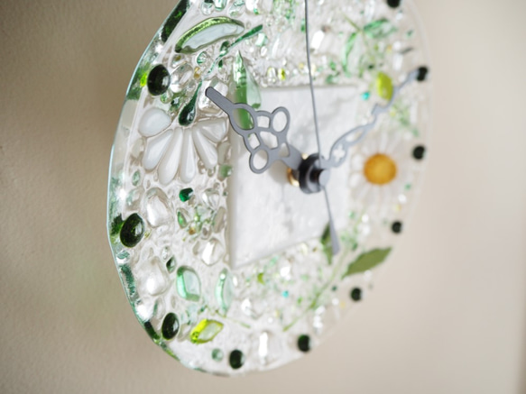 【オーダー制作】ミニ壁掛け時計（マーガレット・ホワイト） 3枚目の画像